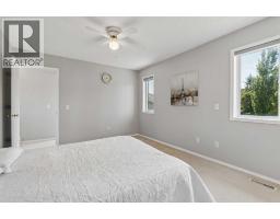 10433 Hidden Valley Drive Nw, Calgary, AB T3A5M2 Photo 16