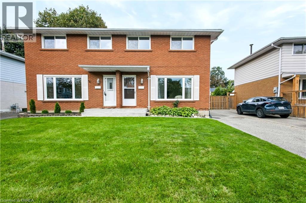 35 COACHWOOD Road