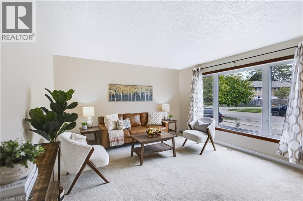 35 COACHWOOD Road - 4