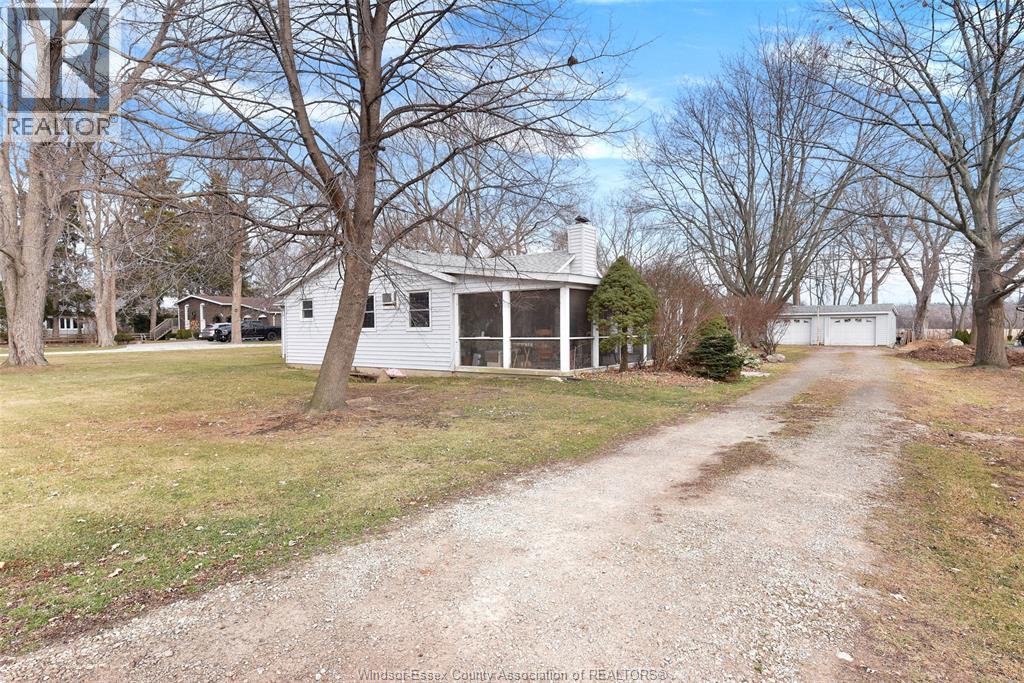 942 ERIE AVENUE - 25
