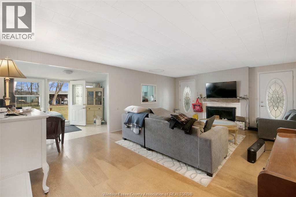 942 ERIE AVENUE - 31