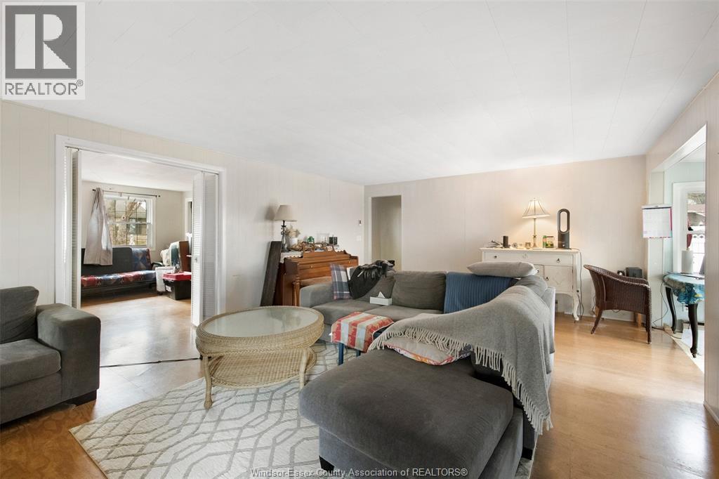 942 ERIE AVENUE - 41