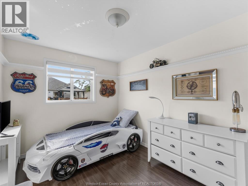 908 MICHAEL DRIVE - 15