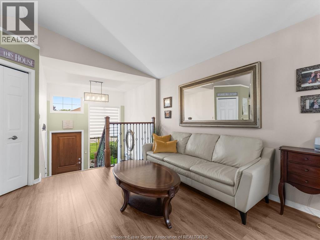 908 MICHAEL DRIVE - 4