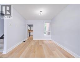 Living room - 299 Bay Street N, Hamilton, ON L8L1M2 Photo 7