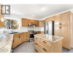 8108 Southwind Dr, Lantzville, BC V0R2H0 Photo 22