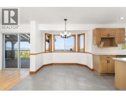 Dining room - 8108 Southwind Dr, Lantzville, BC V0R2H0 Photo 19