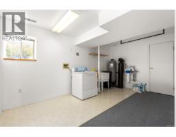 8108 Southwind Dr, Lantzville, BC V0R2H0 Photo 45