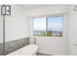 8108 Southwind Dr, Lantzville, BC V0R2H0 Photo 38