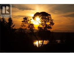 8108 Southwind Dr, Lantzville, BC V0R2H0 Photo 84