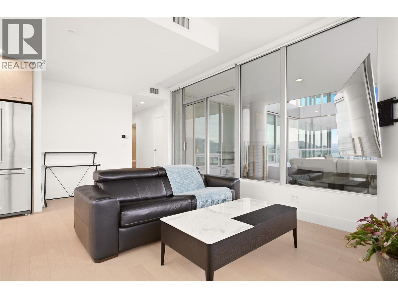 2306 1181 Sunset Drive, Kelowna