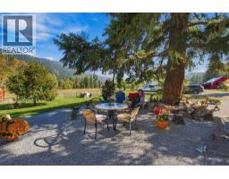 1385 6 Highway, Cherryville, BC V0E2G1 Photo 26
