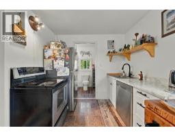 1385 6 Highway, Cherryville, BC V0E2G1 Photo 28
