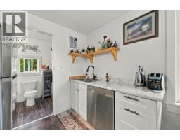 1385 6 Highway, Cherryville, BC V0E2G1 Photo 29