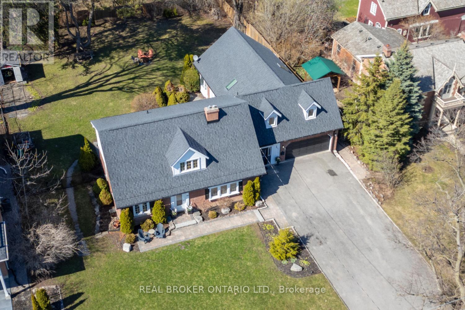 18 CONCESSION STREET W, Clarington (Bowmanville)
