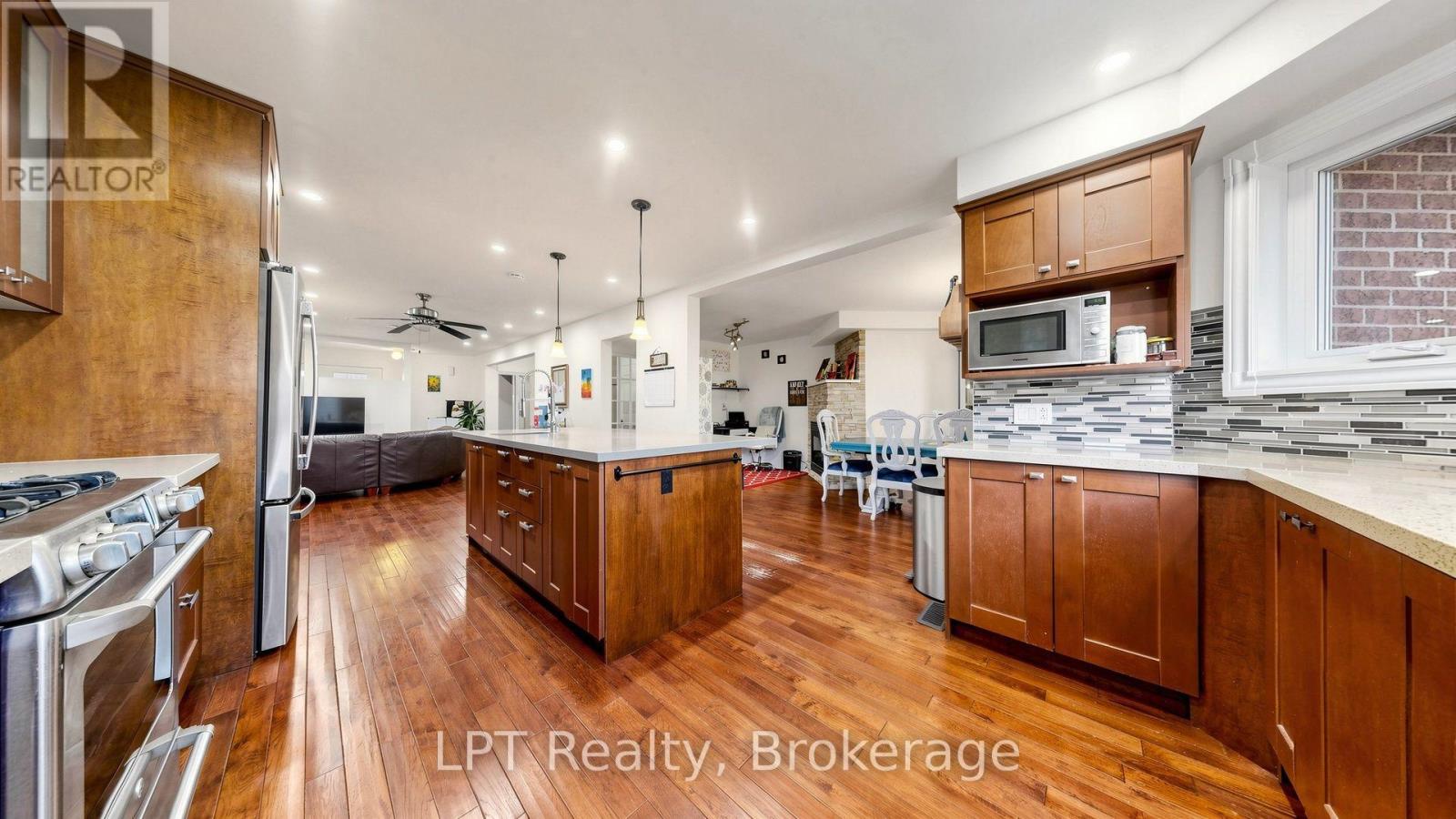 18 TAWN CRESCENT S, Ajax (Central) — photo 8