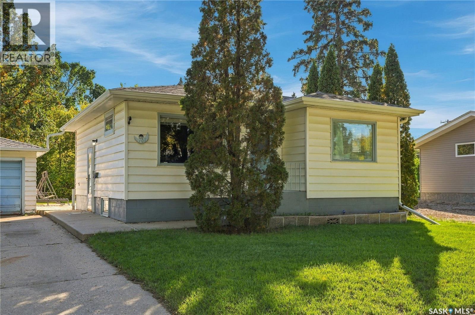 107 106th STREET W, Saskatoon
