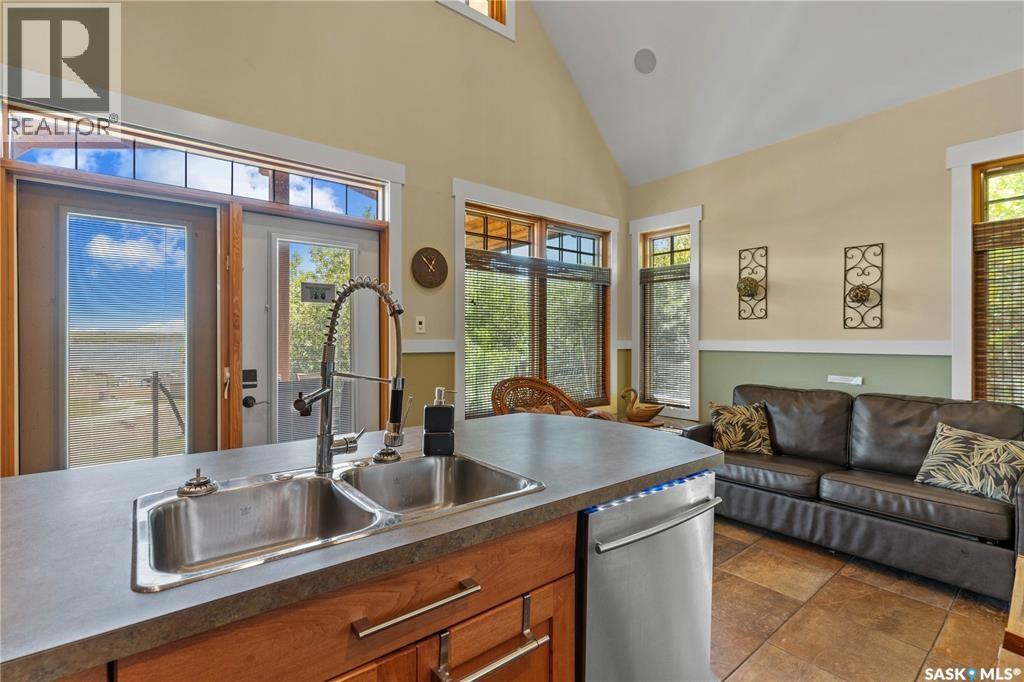 44 Mihr WAY, Last Mountain Lake — photo 11