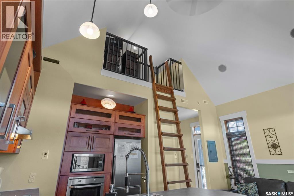 44 Mihr WAY, Last Mountain Lake — photo 31