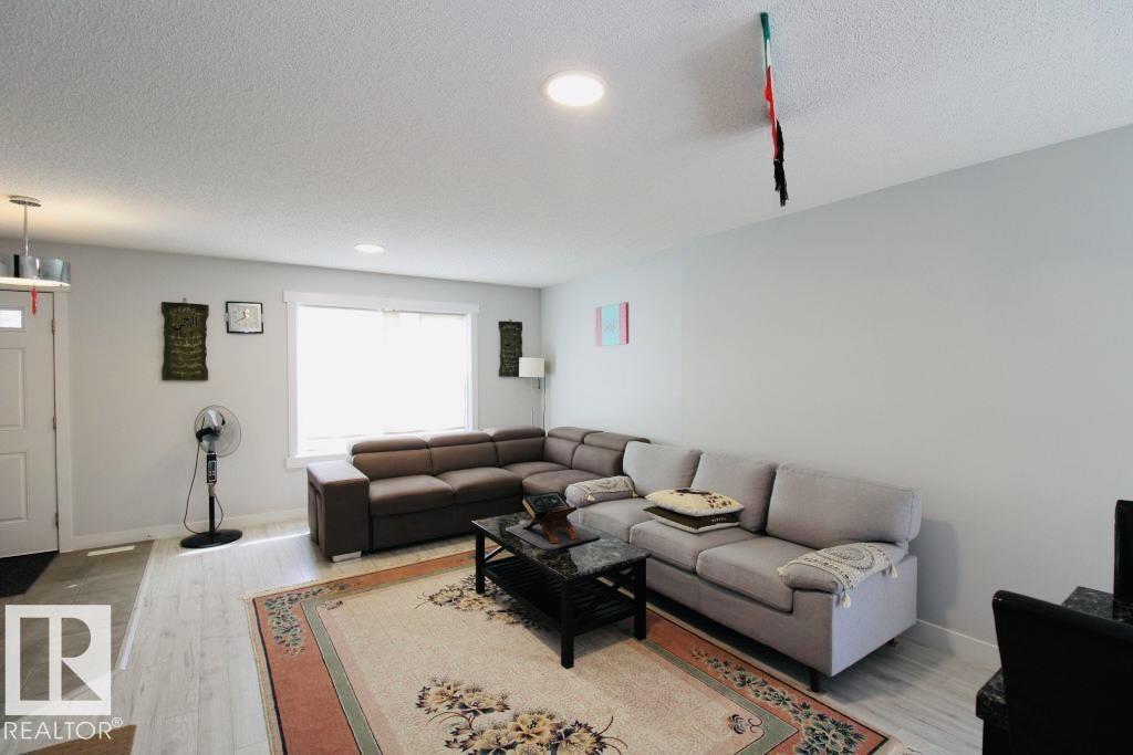 17440 77 ST NW - 9