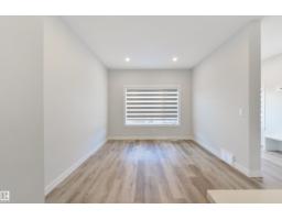 8313 76 Av Nw, Edmonton, AB T6C0H9 Photo 14