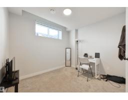 8313 76 Av Nw, Edmonton, AB T6C0H9 Photo 36