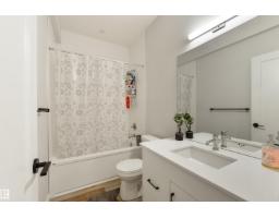 8313 76 Av Nw, Edmonton, AB T6C0H9 Photo 37