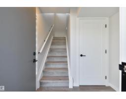 8313 76 Av Nw, Edmonton, AB T6C0H9 Photo 48