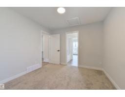 8313 76 Av Nw, Edmonton, AB T6C0H9 Photo 52