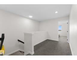 1142 Goldfinch Cr Nw, Edmonton, AB T5S0R1 Photo 14