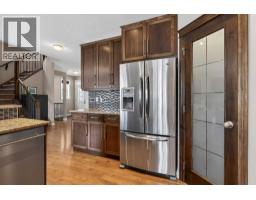 159 Sherwood Crescent NW - photo 10