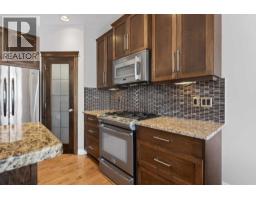 159 Sherwood Crescent NW - photo 9