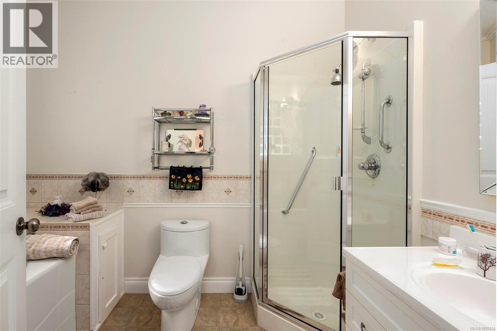 2561 Hebrides Cres - Image 23