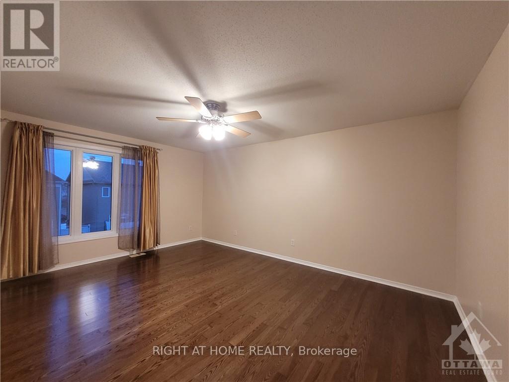 239 HIGHPOINTE CRESCENT, Ottawa — photo 12