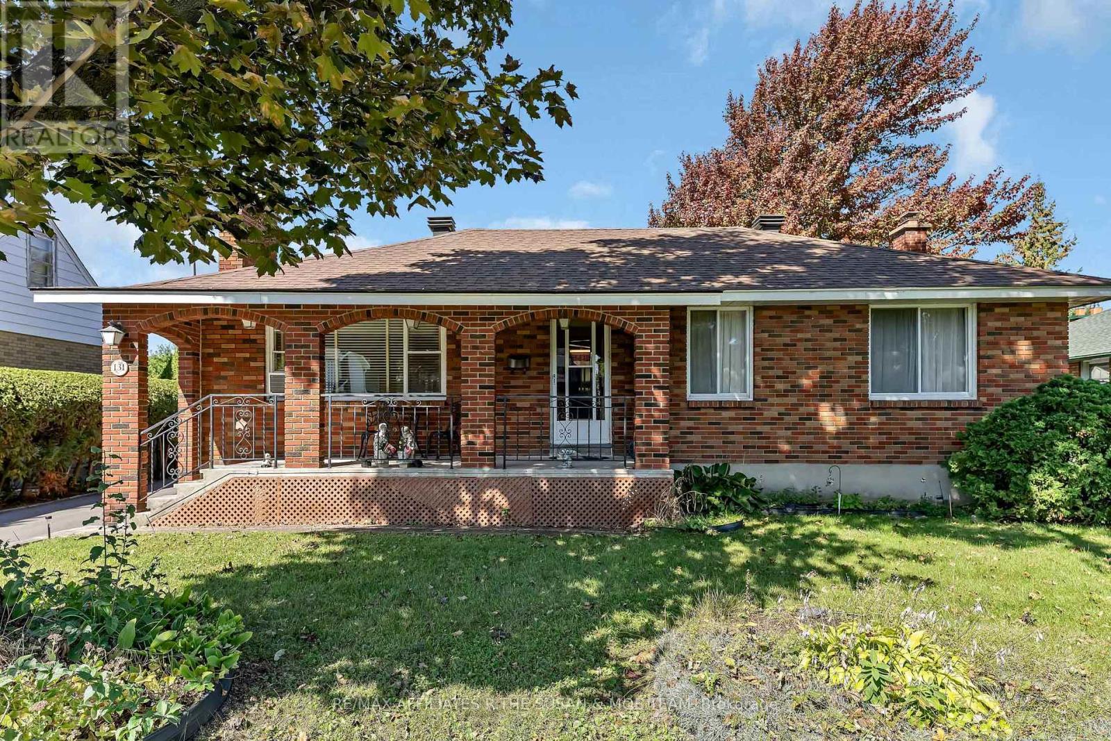 131 OAKRIDGE BOULEVARD - 1
