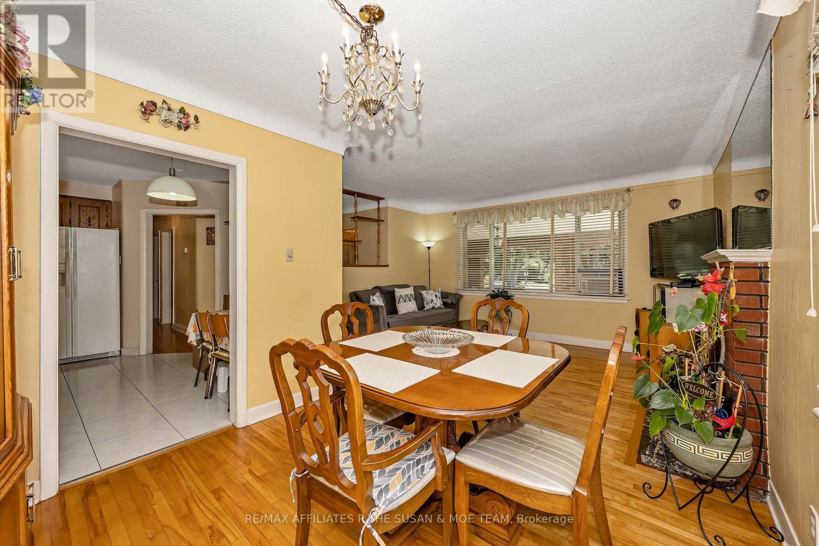 131 OAKRIDGE BOULEVARD - 11