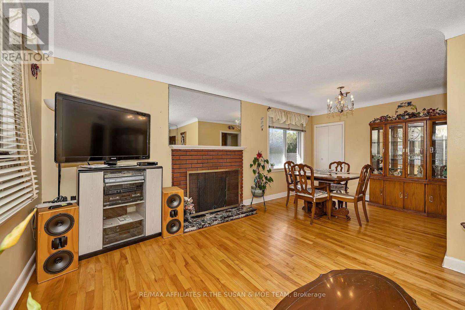 131 OAKRIDGE BOULEVARD, Ottawa — photo 9