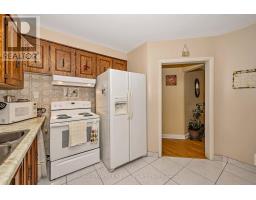 131 Oakridge Boulevard, Ottawa, ON K2G2V1 Photo 13