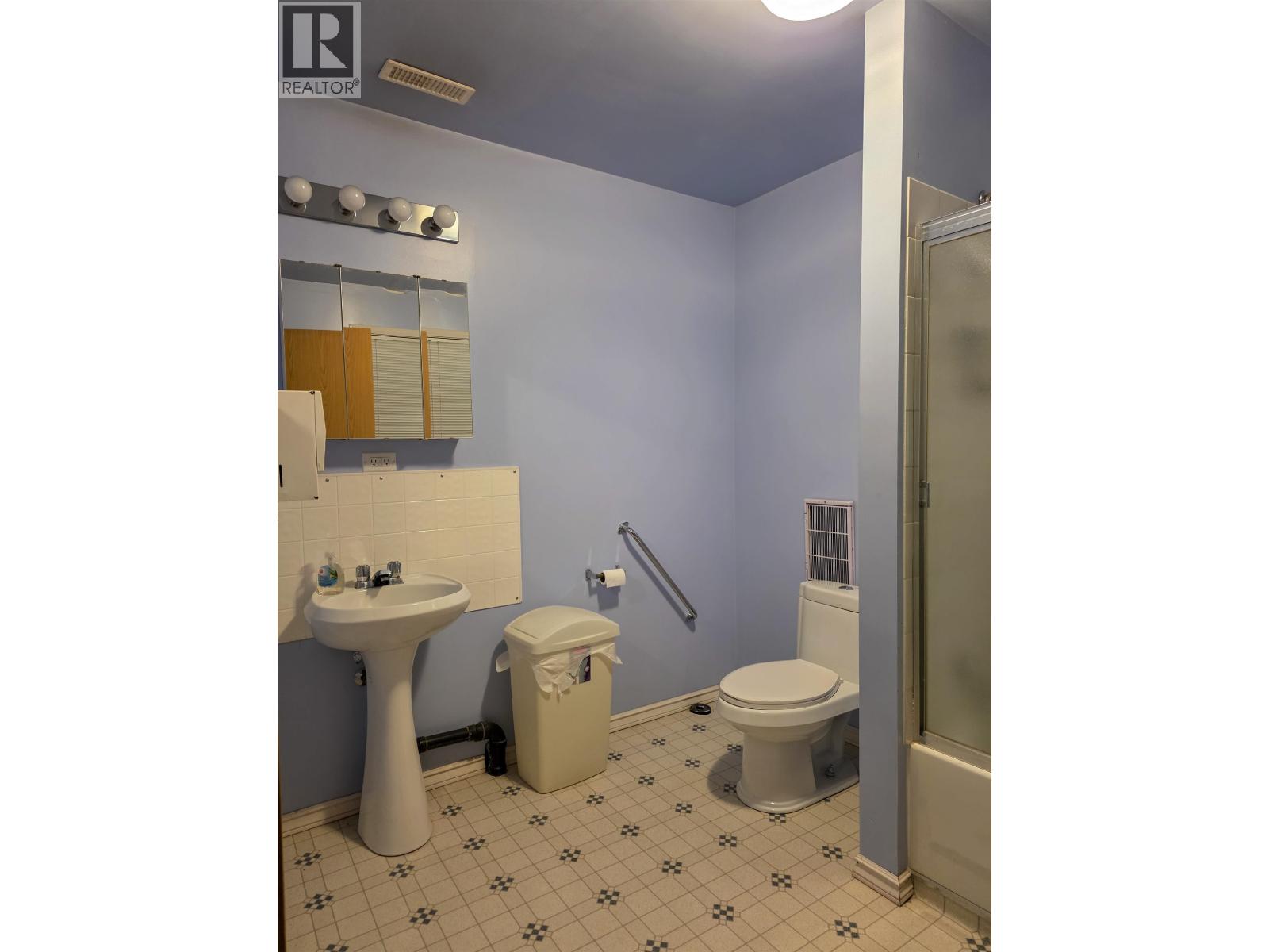 21741 HAMLET FRONTAGE Road, Topley
