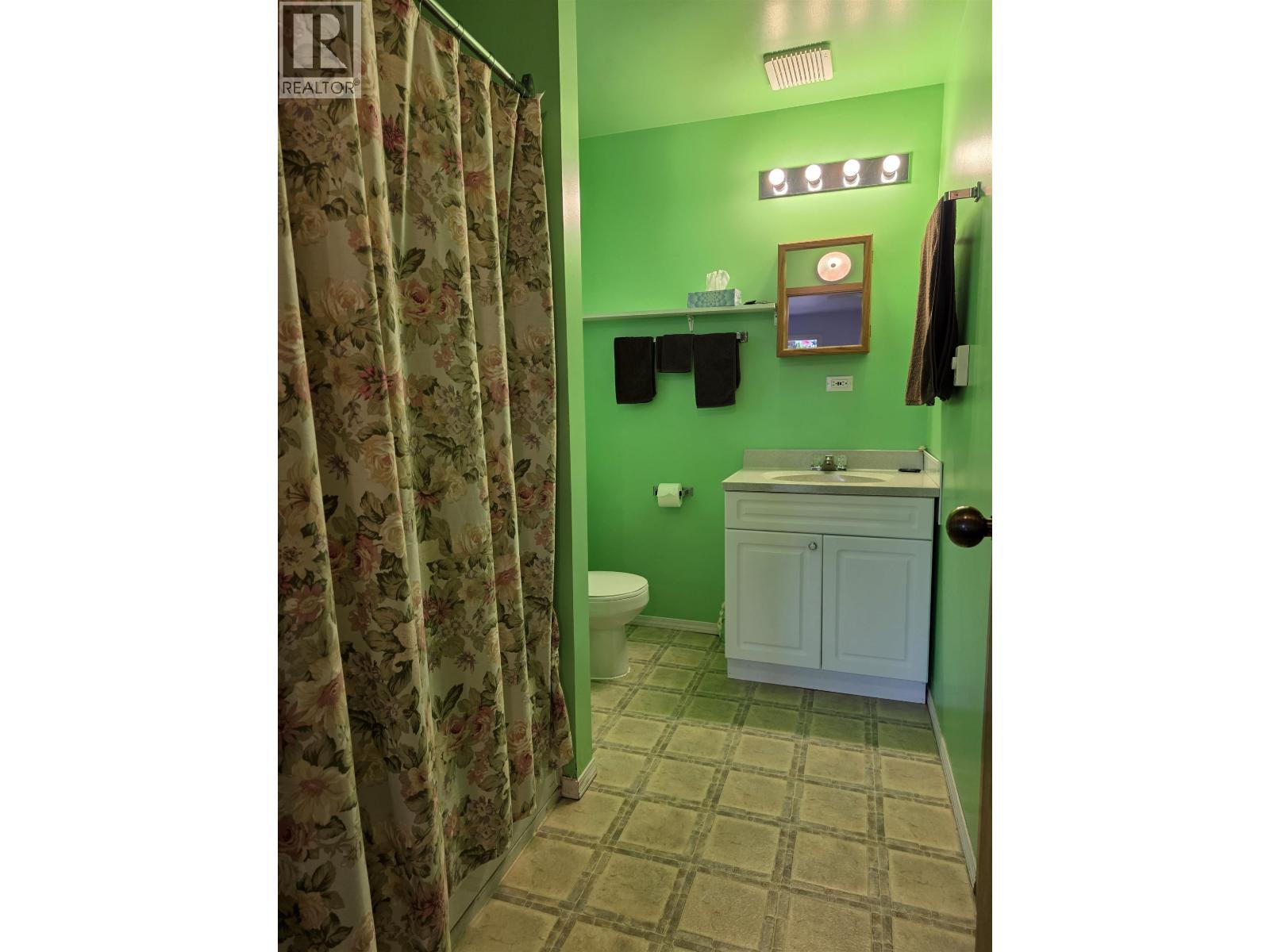 21741 HAMLET FRONTAGE Road, Topley