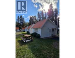 Primary Bedroom - 21741 Hamlet Frontage Road, Topley, BC V0J2Y0 Photo 7