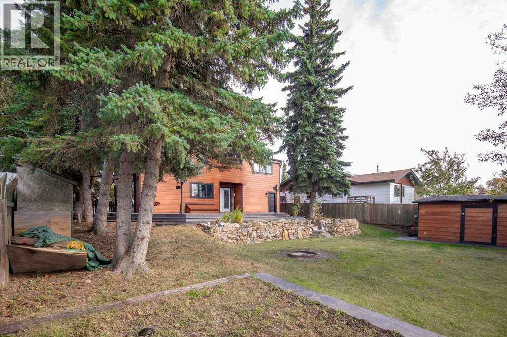 Listing photo – 130 Westview Drive, Sylvan Lake