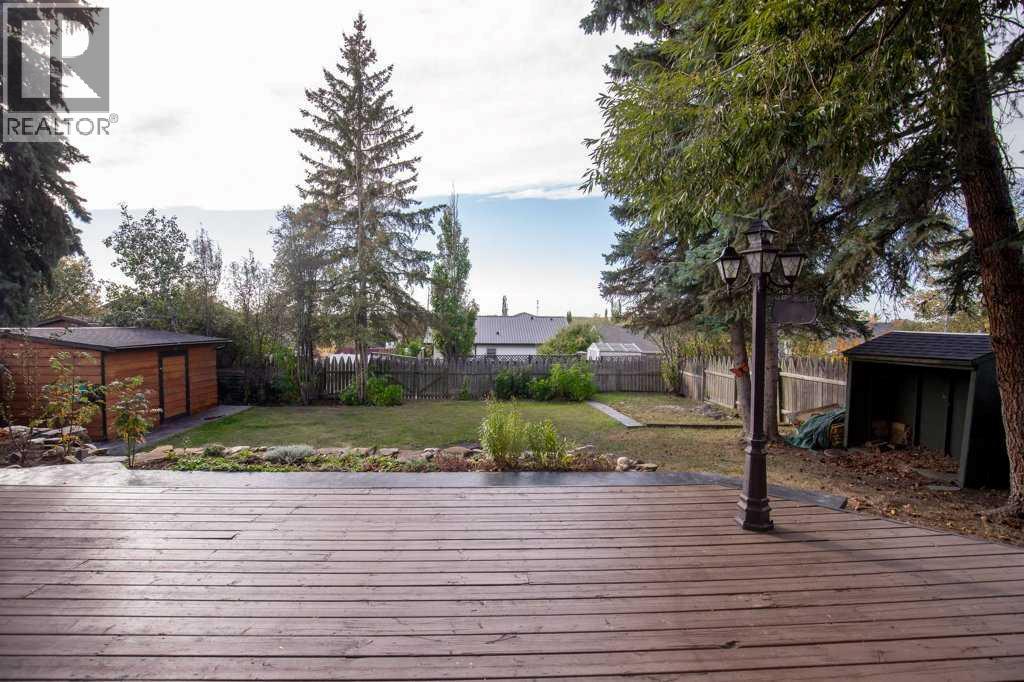 Listing photo – 130 Westview Drive, Sylvan Lake