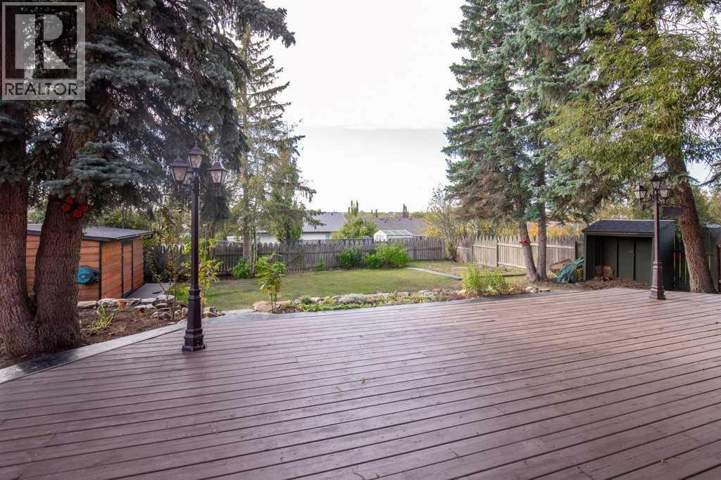 Listing photo – 130 Westview Drive, Sylvan Lake