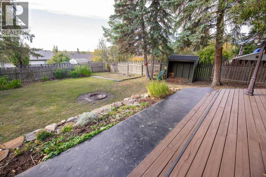 Listing photo – 130 Westview Drive, Sylvan Lake