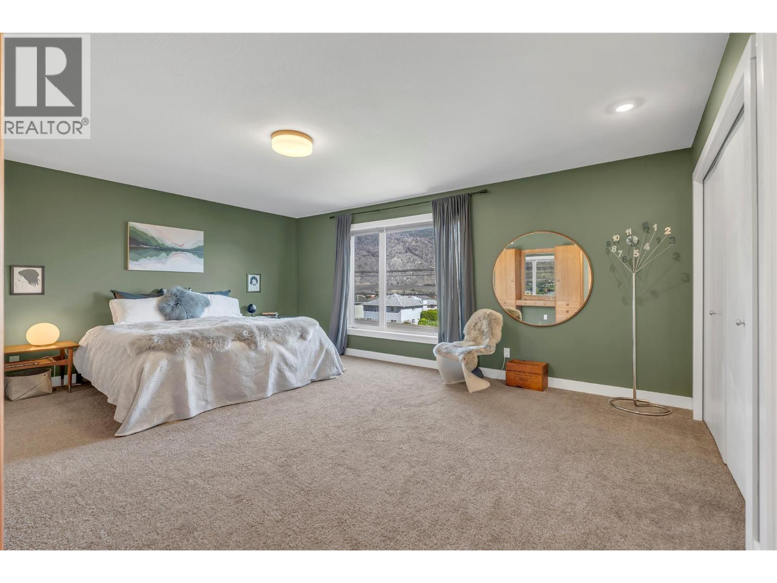 11 Raven Court - 18