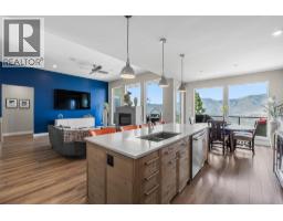 4pc Bathroom - 1766 Galore Place, Kamloops, BC V2E0A7 Photo 9
