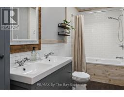 2 Red Oak Drive, Wasaga Beach, ON L9Z1J5 Photo 22