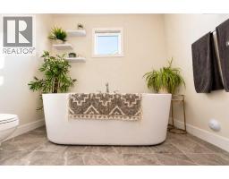 8214 87a Street, Grande Prairie, AB T8X0R7 Photo 18