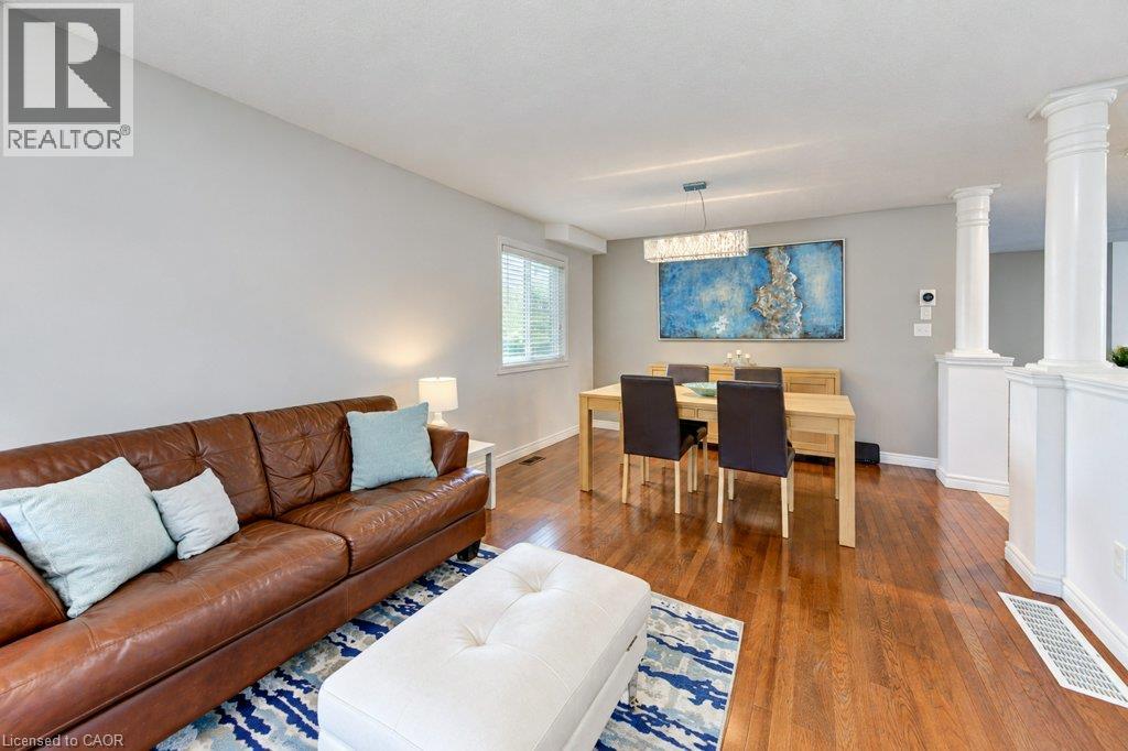 88 DECARO Crescent, Cambridge — photo 7